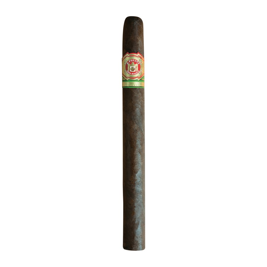 Cañones cigar by Arturo Fuente