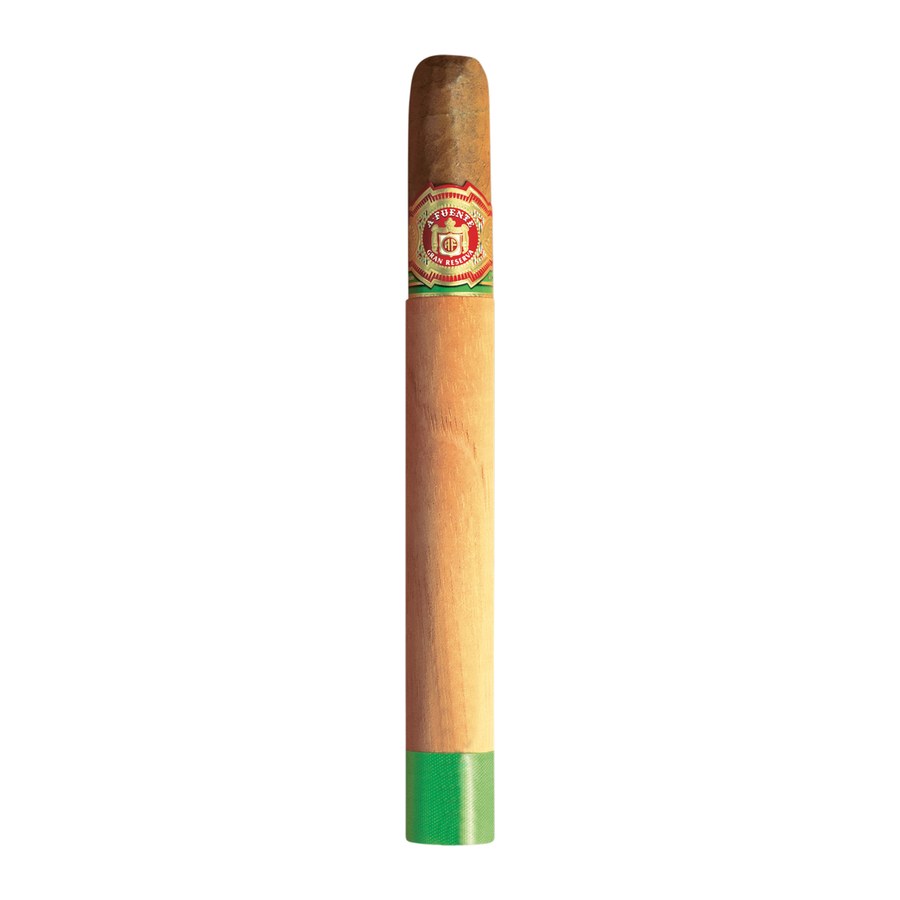 Château Fuente Royal Salute cigar by Arturo Fuente
