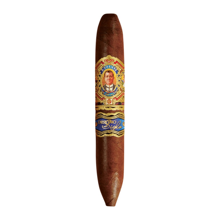 Destino al Siglo de Amor cigar by Arturo Fuente